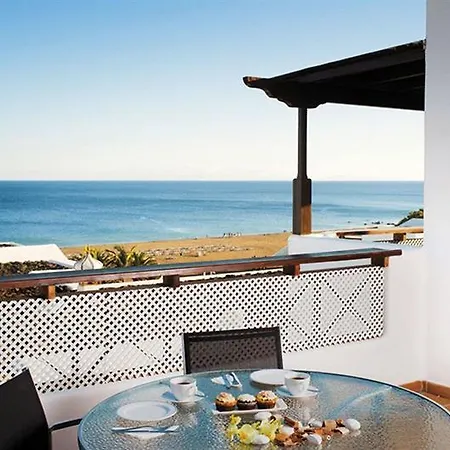 R2 Bahia Kontiki Beach Apartments