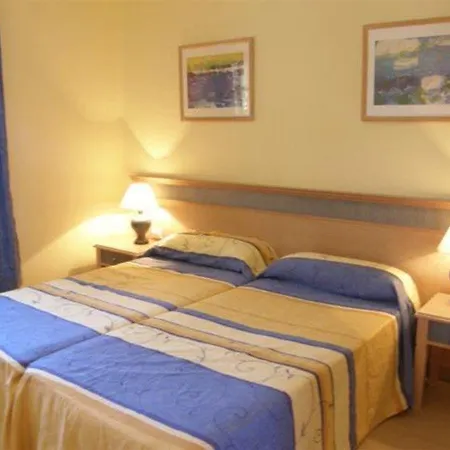 R2 Bahia Kontiki Beach Apartments Hotel 4*